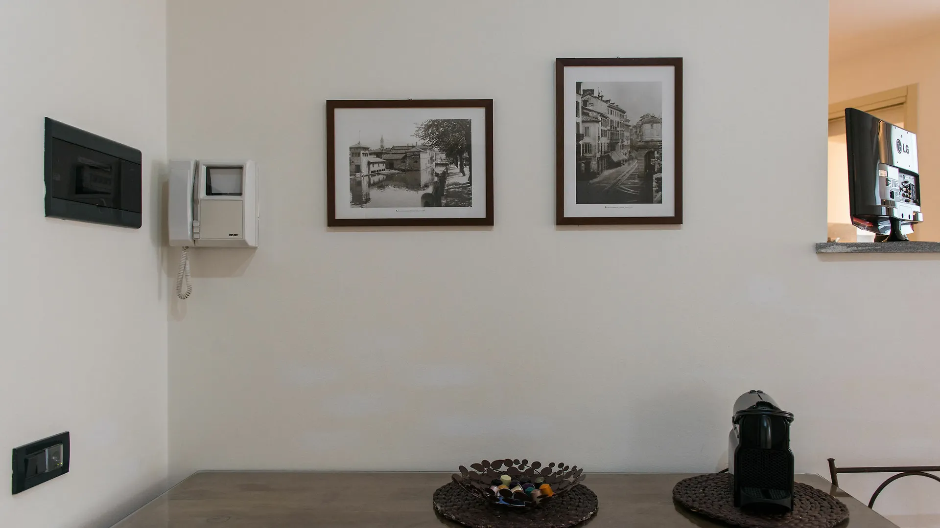 At Home Heart Of Milan - Duomo Apartment