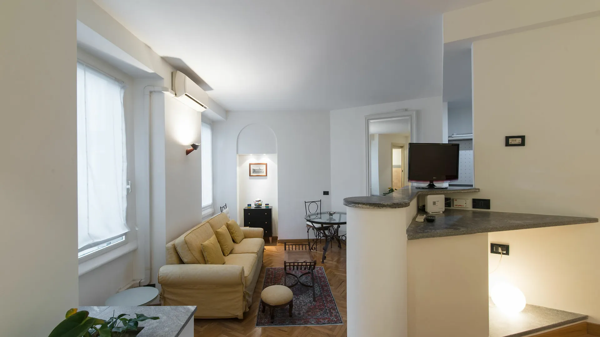 At Home Heart Of Milan - Duomo Apartment 0*,